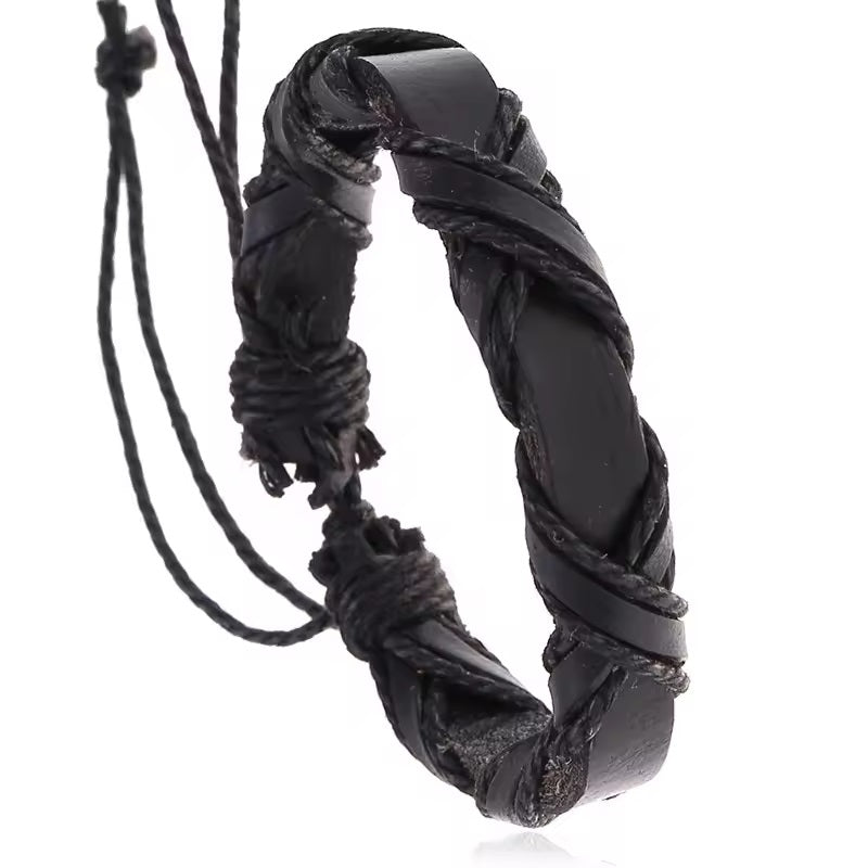 Pulsera de Cuero trenzado con Detalles Varios Modelos en Color Negro