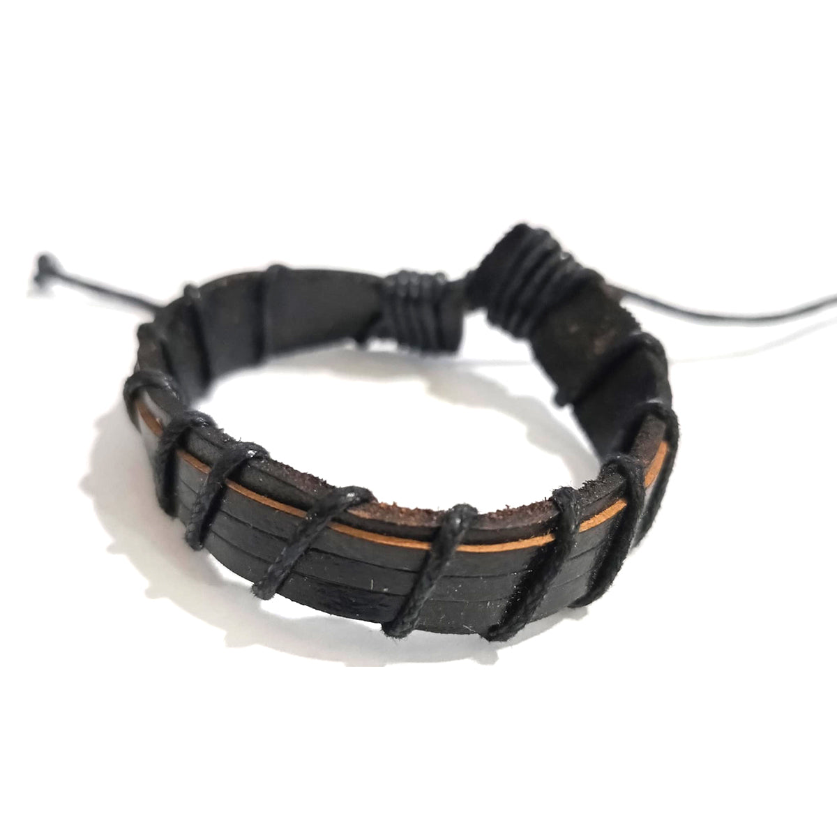 Pulsera de Cuero trenzado con Detalles Varios Modelos en Color Negro