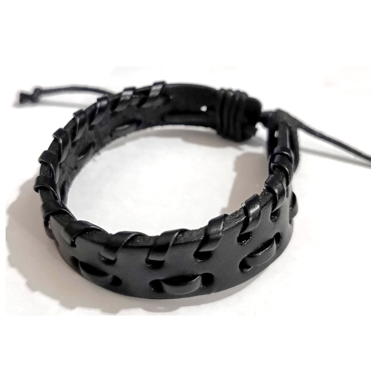 Pulsera de Cuero trenzado con Detalles Varios Modelos en Color Negro