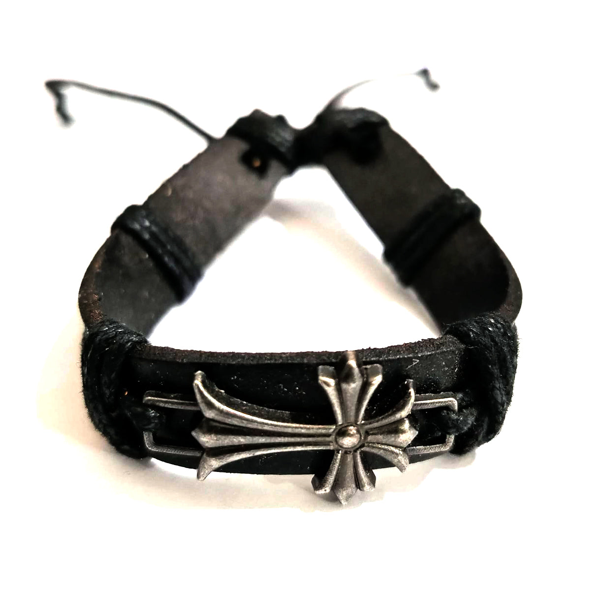 Pulsera De Cuero Trenzado Con diseños Simbólicos en Metal