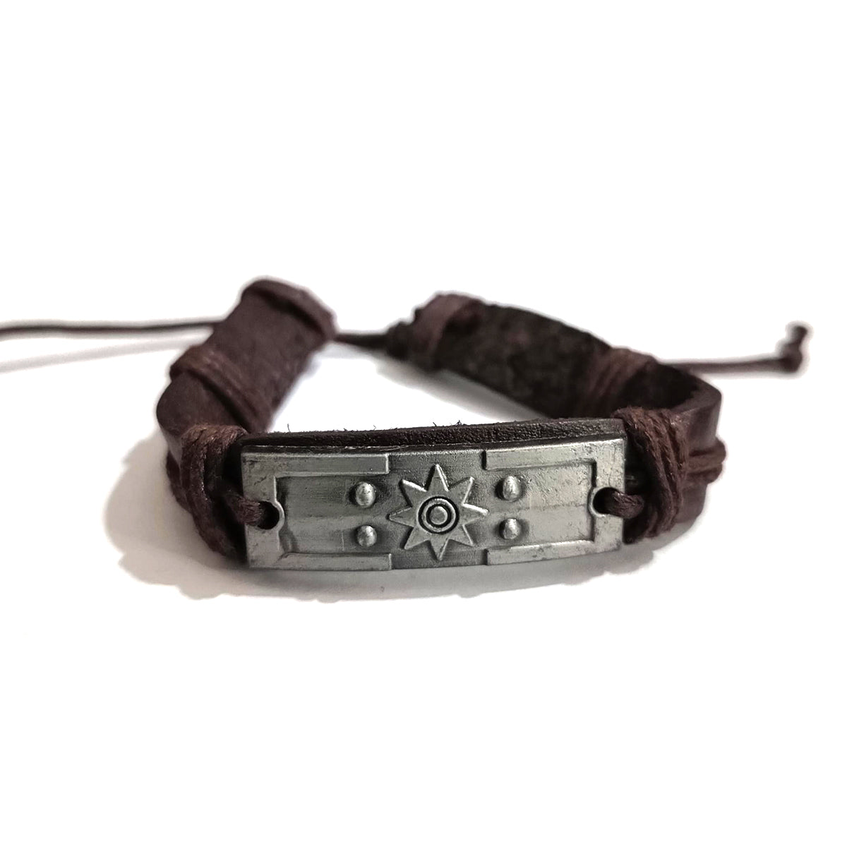 Pulsera De Cuero Trenzado Con diseños Simbólicos en Metal